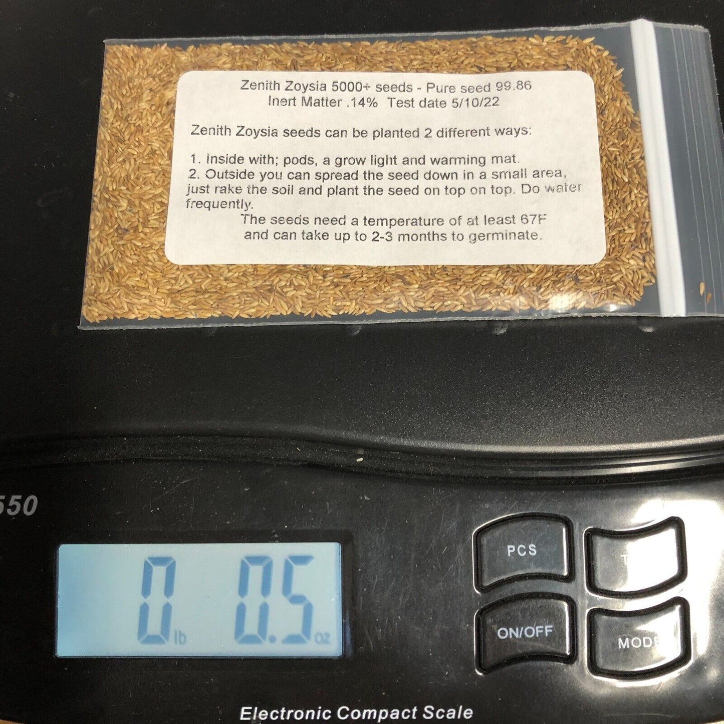 5000 Zenith Zoysia grass seed pack with planting instructions – 0.5 oz resealable trial size